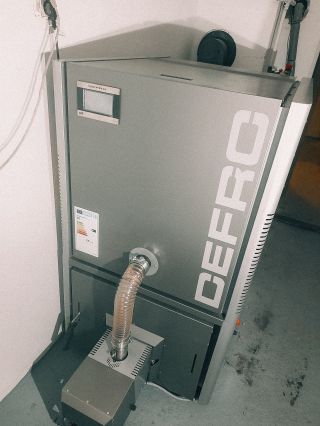 Montáž peletového kotle Calori s akumulační nádobou.🔥 ✅ Automatické podávání pelet ✅ Vysoká účinnost ✅ Dotace Máte zájem o...