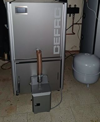 Montáž dokončena ✅ Peletový kotel CALORI 30 kW s akumulační nádobou – moderní a spolehlivé řešení pro vytápění. Úsporný...