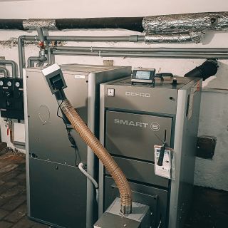 Montáž peletového kotle Smart Ekopell 38kW 🔥 Špičkový výkon, minimální starosti a maximální úspora energie. Když se spojí...